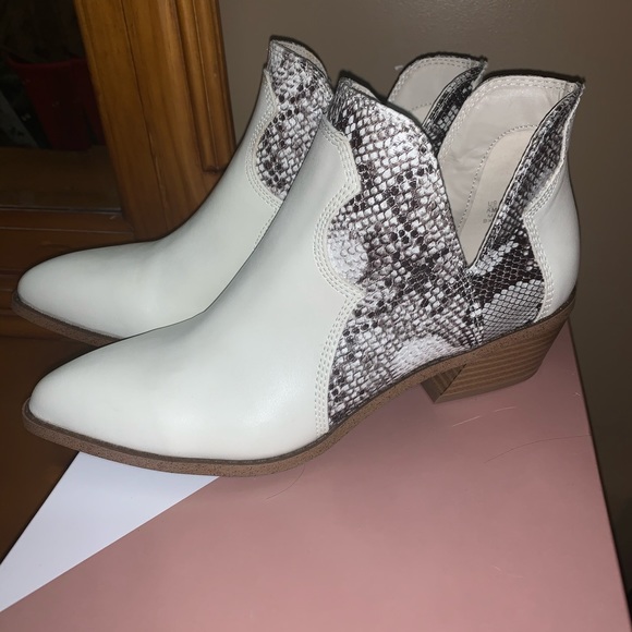 fergalicious boots dsw